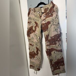 RE/DONE camouflage cargo pants worn twice.